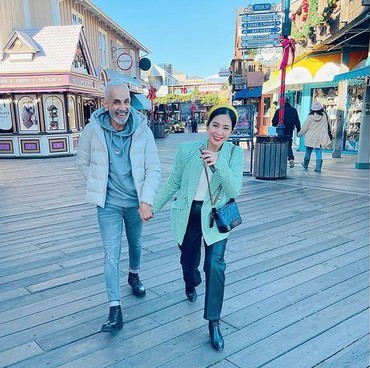 7 Foto Bunga Zainal & Sukhdev Singh Bawa Anak-anak Liburan ke Amerika