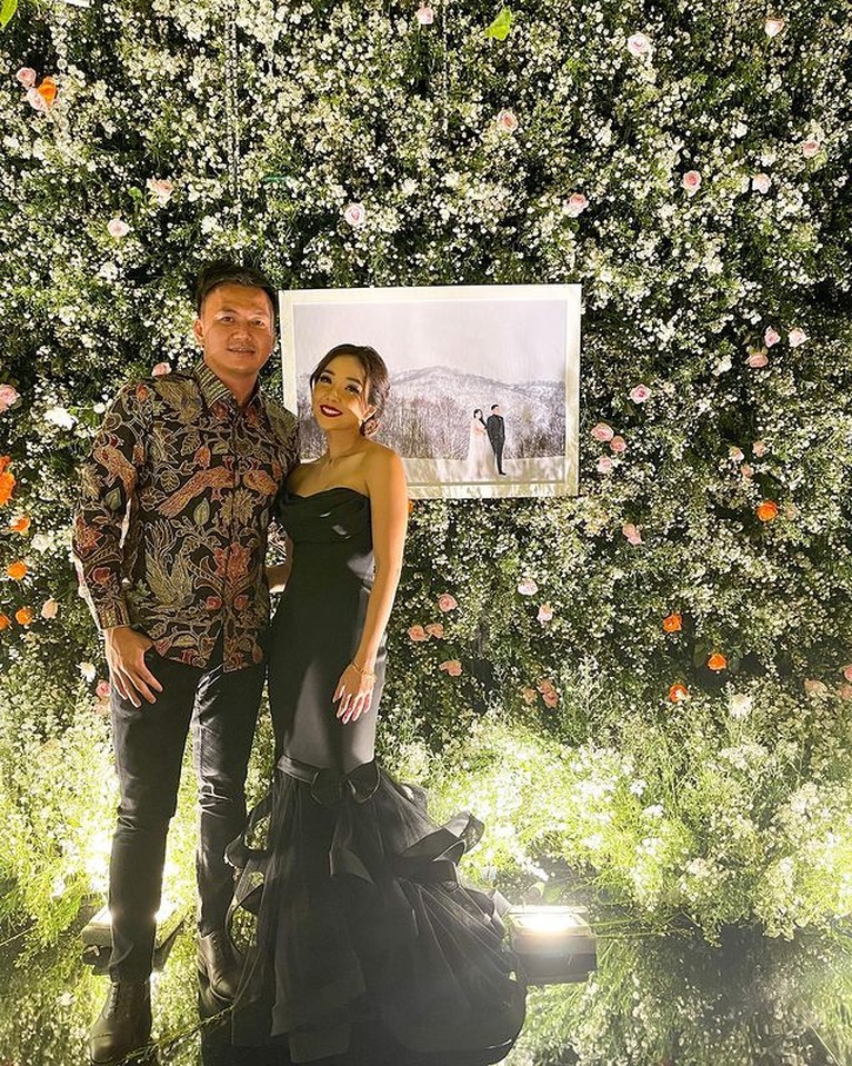7 Foto Mesra Gisel & Wijin yang Dikabarkan Putus Hubungan asmara Gisella Anastasia dan Wijin dikabarkan putus usai kompak unggah kalimat perpisahan. Yuk intip kemesraan mereka!