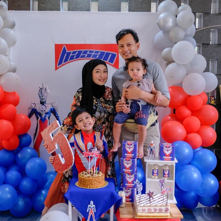 <p>Kini, Hasan tengah menanti kelahiran adik keduanya, lho. Bisa jadi kakak yang penyayang, nih. (Foto: instagram: @fedinuril)</p>