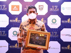 Direktur Utama BPJS Kesehatan Dinobatkan Jadi CEO Terbaik Versi OMG