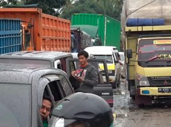 Jalinsum Batu Bara Arah Kisaran Macet Parah!