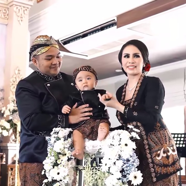 <p>Semoga Momo dan keluarga selalu dilimpahkan dengan kebahagiaan dan kesehatan ya, Bunda! (Foto: YouTube Momo YouTube Channel)</p>