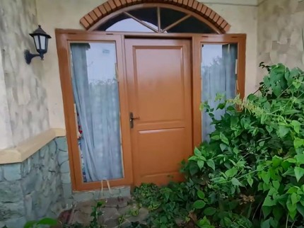 7 Potret Kampung Elite Tanpa Penghuni, Rumah Mewah Bergaya Eropa Kosong Semua