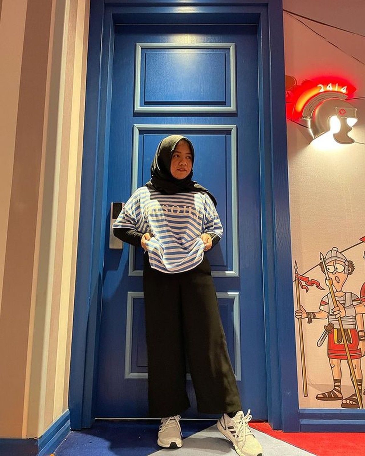 Raffi Ahmad baru saja bikin heboh usai memberikan bonus gaji kepada Lala pengasuh Rafathar sebanyak Rp100 juta&period; Yuk intip potret Lala&excl;