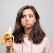 Sering Dibuang Percuma, Kulit Pisang Ternyata Punya Deretan Manfaat Baik untuk Kesehatan!