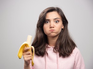 Jarang Diketahui, 7 Kelompok Orang yang Tidak Dianjurkan untuk Makan Pisang