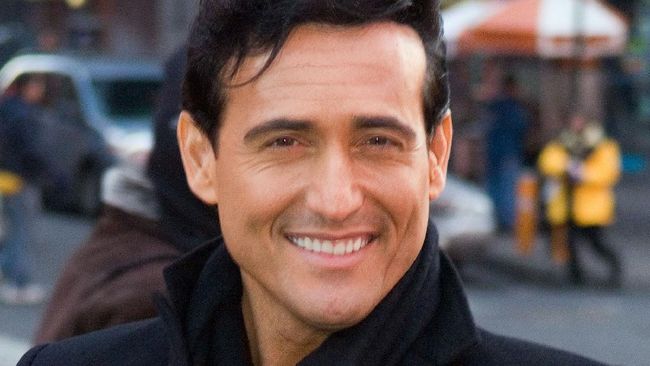 Penyanyi Il Divo Carlos Marin meninggal dunia saat berusia 53 tahun.