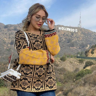 Ayu Ting Ting Ungkap Ketagihan Belajar Melukis