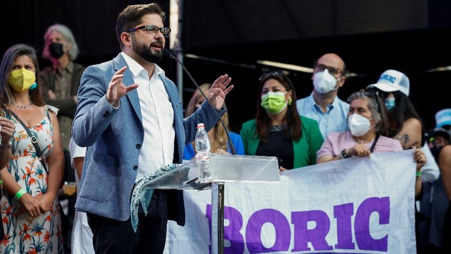 Gabriel Boric, mantan aktivis sekaligus generasi milenial yang berhasil memenangkan pemilihan presiden Chile 2021.