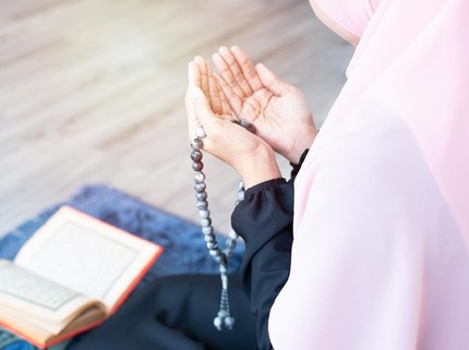 Tata Cara Salat Hajat: Niat, Doa, dan Waktu Pelaksanaan