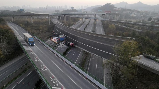 Tragedi Memilukan: Jalan Raya di Guangdong China Ambruk, Merenggut 19 Nyawa