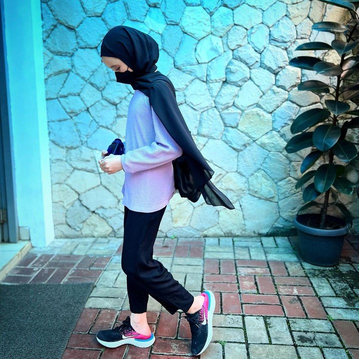<p>Sebagai orang tua, Zaskia dan sang suami amat mendukung apa yang Kana Sybill lakukan. Ia bahkan mendokan putrinya tersebut bisa jadi versi terbaik dari dirinya. <em>"Better version of me, insyaa Allah,"</em> tulis Zaskia melalui akun Instagramnya, @zaskiadyamecca.(Foto: Instagram @zaskiadyamecca)</p>