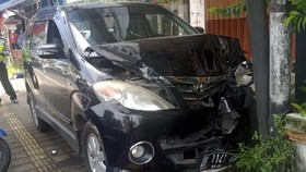 Mobil Tabrak 3 Orang di Trotoar Tabanan Bali, 1 Tewas