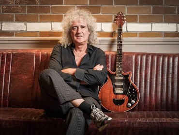 Positif COVID-19, Brian May Menyesal ke Pesta Tak Pakai Masker