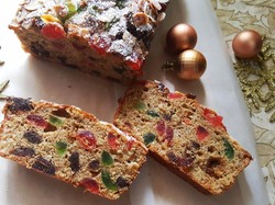 Resep Cake Ceri dan Kurma yang Legit dan Istimewa Buat Natal