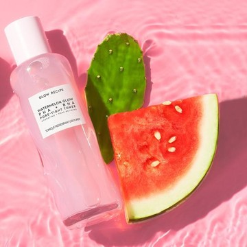 img-title BeauPicks: 4 Serum dengan Ekstrak Semangka untuk Menghidrasi Kulit di Musim Hujan