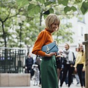 Berani Tampil Beda dengan Trik Tabrak Warna Cerah untuk Penampilan Makin Stylish di 2022