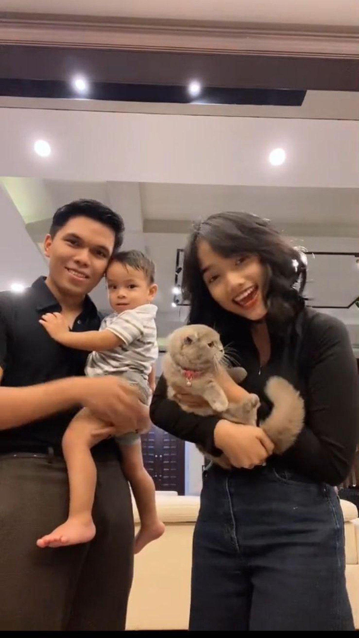 Sejak bikin konten masak bareng beberapa waktu lalu&comma; Fuji dan Thoriq Halilintar terlihat makin dekat&period; Yuk intip kebersamaan mereka&excl;