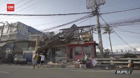 VIDEO: Topan Rai 'Mengamuk' di Filipina, Ratusan Orang Tewas