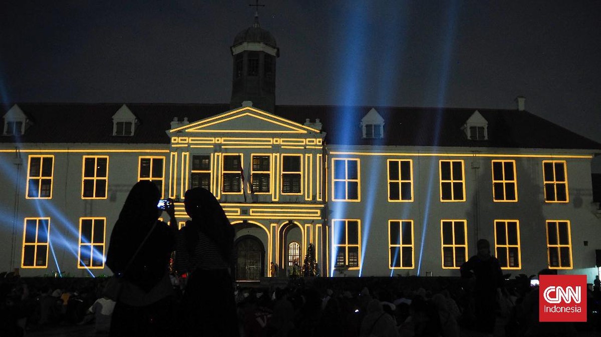 FOTO: Museum Sejarah Jakarta Dihiasi Video Mapping Jelang Natal