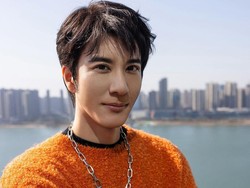 Dituduh Selingkuh dan Sewa PSK, Wang Leehom Dipecat Sebagai Brand Ambassador