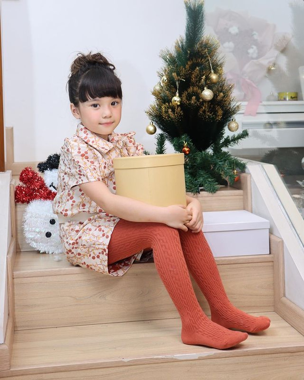 Baru-baru ini Gading melakukan sesi pemotretan dan modelnya adalah Gempita putri tunggalnya jadi sorotan&period; Yuk intip potretnya&excl;