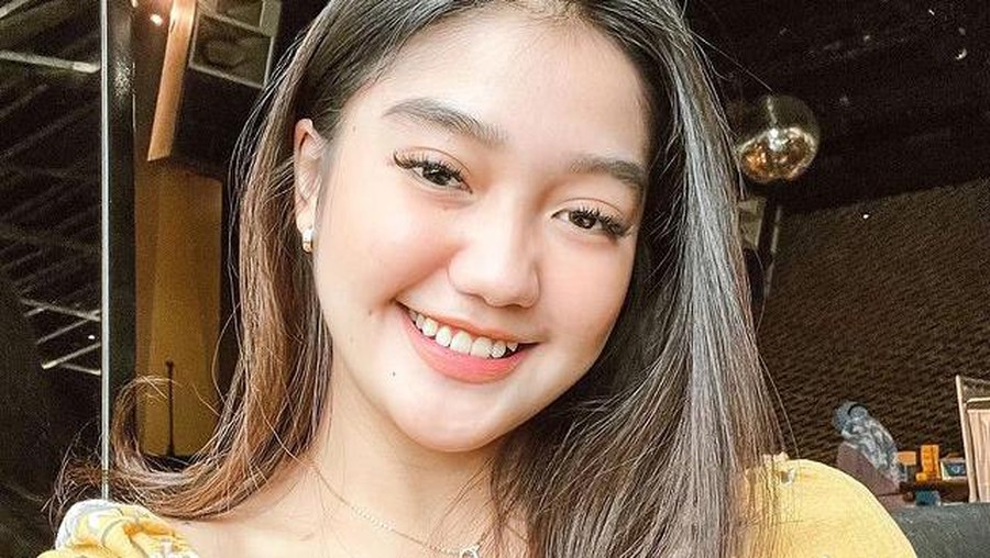 Sebelumnya, Chika seleb TikTok diketahui berpacaran dengan Thariq Halilintar dan mengaku belum putus. Yuk intip potretnya!