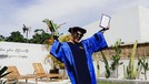 7 Potret Marsha Aruan Wisuda Sarjana 7 Potret Marsha Aruan Wisuda Sarjana