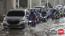 Kawasan Seskoal Ciledug Raya Banjir Imbas Hujan Deras