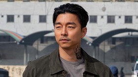 Gong Yoo Ungkap Makna Tato Han Yun-jae di The Silent Sea