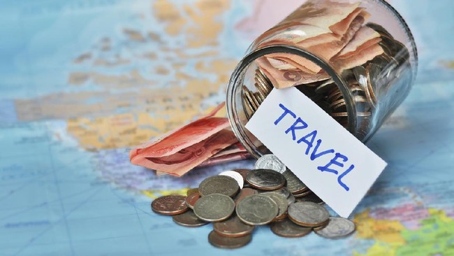 Pemerintah bakal memberikan diskon tarif tol serta tiket pesawat dan kereta api (KA) di masa libur sekolah.