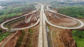 Tol Cisumdawu Ditargetkan Beroperasi Penuh Desember 2022