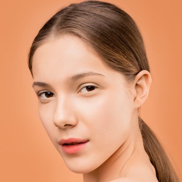 img-title Biar Nggak Busik, Ini Waktu Terbaik Pakai Body Lotion untuk Kulit Kering di Musim Hujan
