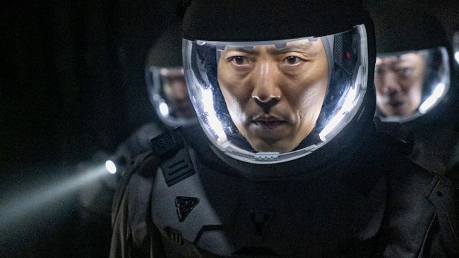 The Silent Sea disebut oleh produser eksekutif Jung Woo-sung yang juga aktor papan atas Korea sebagai drama dengan bujet terbatas.