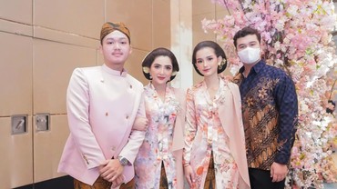 img-title Berangkat ke Swiss, Anang dan Ashanty Ingin Dekat dengan Keluarga Sarah Menzel