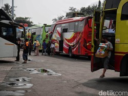 Nah Lho! Terminal Bus Jadi Sepi Gara-gara Travel Gelap