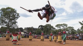 FOTO: Tarian Ritual Tambur Kerajaan, Warisan Budaya Takbenda Burundi