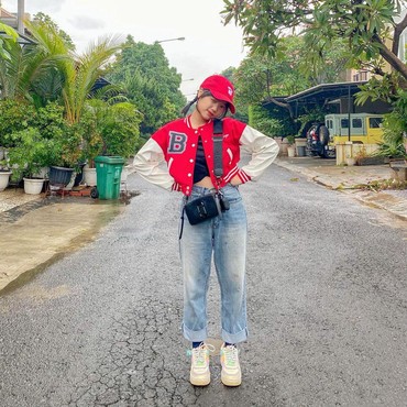 Trailer 'Bukan Cinderella' Dirilis, Fuji Debut sebagai Aktris