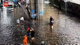 VIDEO: Jakarta Hujan, Banjir Di Kawasan Gandaria Dan Ciledug Raya