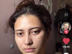 Viral Wanita Diremehkan karena Pakai Daster, Ketika Makeup Bikin Pangling