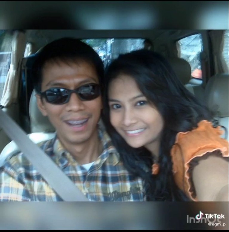 Doddy Sudrajat memperingati hari ulang tahun mendiang Vanessa Angel mengunggah foto kenangan mereka. Yuk intip potretnya!