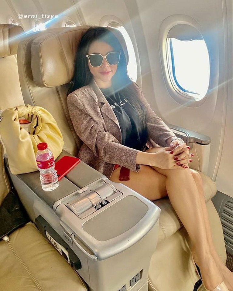 7 Potret Tisya Erni yang Terseret Kasus Prostitusi Selebgram TE 7 Potret Tisya Erni yang Terseret Kasus Prostitusi Selebgram TE