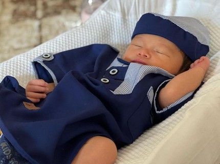 7 Potret Baby Adzam Si Bayi Bule Sunda, Putra Nathalie Holscher & Sule