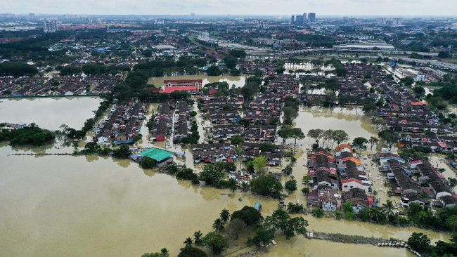 Malaysia diprediksi dilanda banjir bandang lagi mulai Jumat (31/12) di sejumlah negara bagian.