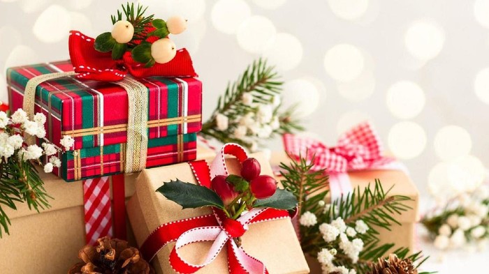 Tukar Kado Jadi Makin Spesial, Ini 10 Ide Bungkus Kado Natal yang Unik dan Mudah Tukar Kado Jadi Makin Spesial, Ini 10 Ide Bungkus Kado Natal yang Unik dan Mudah