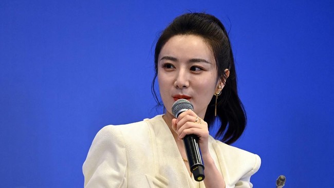 China mewajibkan pesohor media sosial yang dikenal dengan julukan Ratu Live-Streaming membayar denda setara Rp3 triliun akibat pengemplangan pajak.