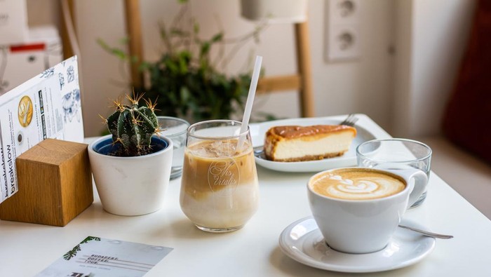 Unik Banget! Coffee Shop Ini Punya Menu Makanan dan Minuman yang Terinspirasi dari Zodiak!