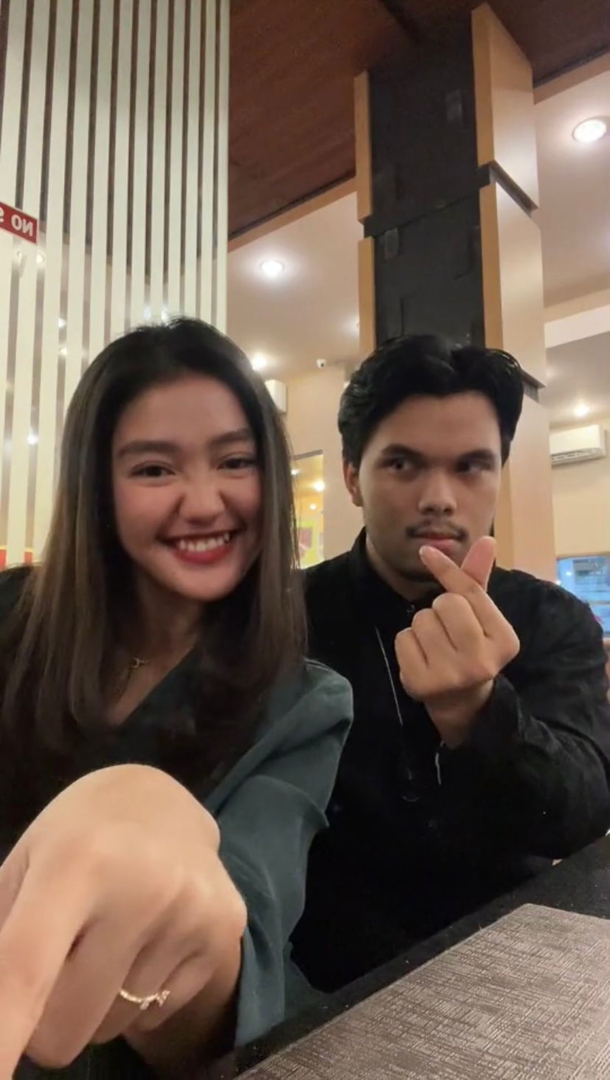 Potret Thariq Halilintar & Chika