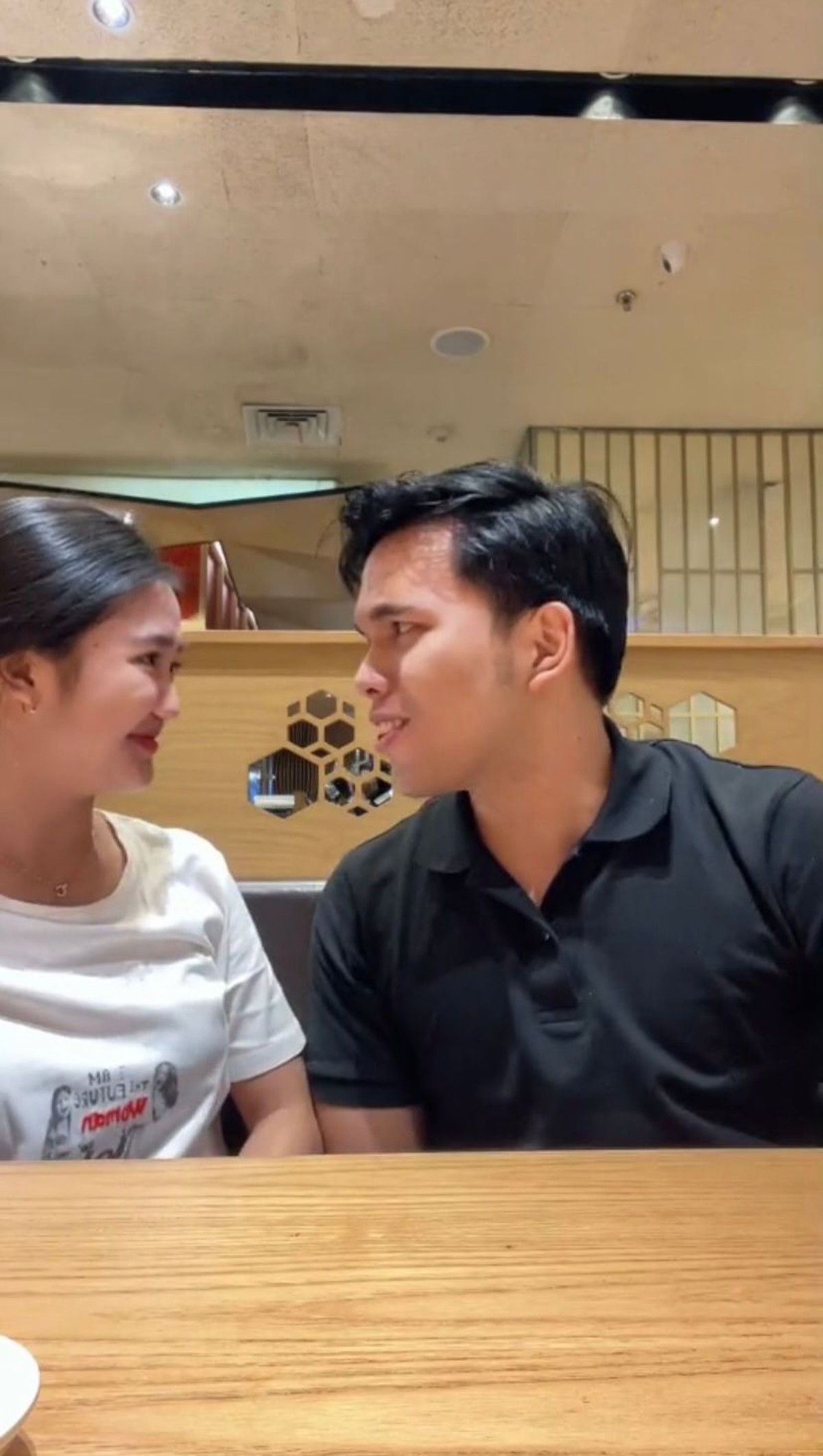 Potret Thariq Halilintar & Chika