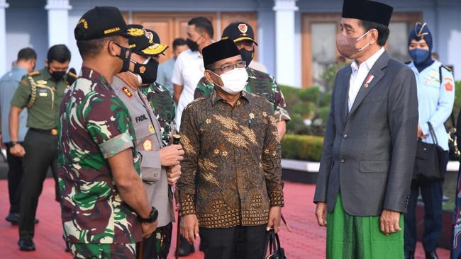 PBNU Sambut Tawaran Jatah Konsesi dari Jokowi: Sejalan Kemandirian NU PBNU menilai tawaran konsesi pertambangan dan kehutanan untuk Nahdlatul Ulama sangat sejalan dengan gagasan kemandirian NU.